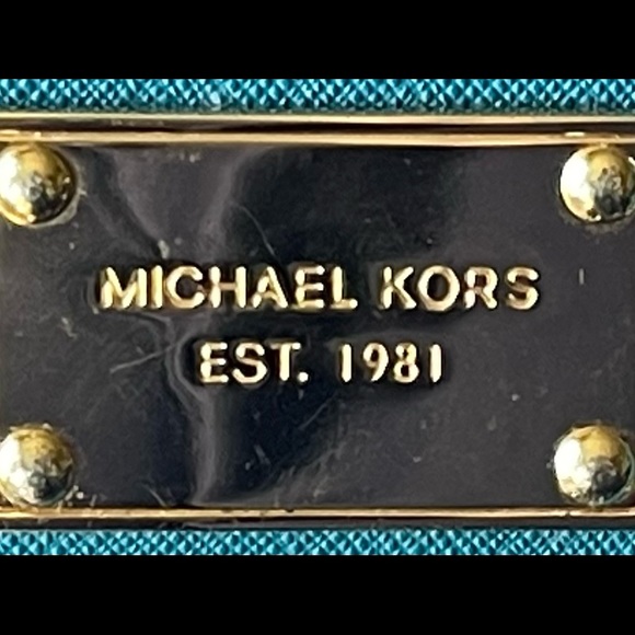 Michael Kors wristlet/wallet - Picture 8 of 10